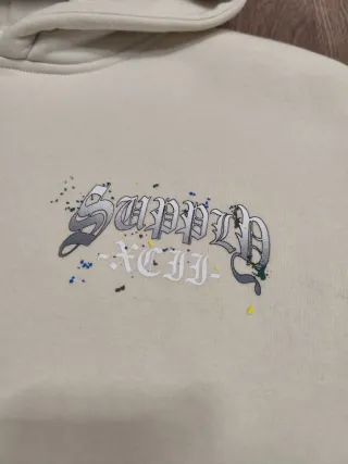 Conjunto chándal estampado Supply & Demand