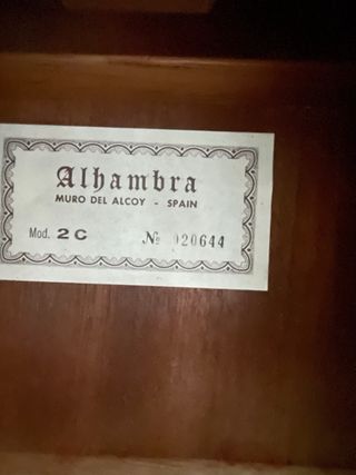 Guitarra Alhambra Clásica