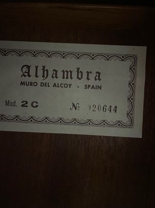 Guitarra Alhambra Clásica