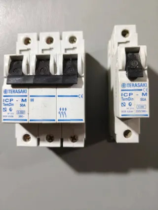 LOTE INTERRUPTORES AUTOMATICOS MAGNETOTERMICOS