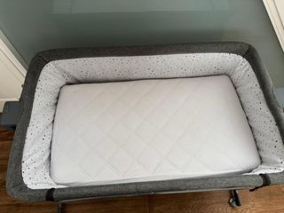 Cuna colecho Kinderkraft gris