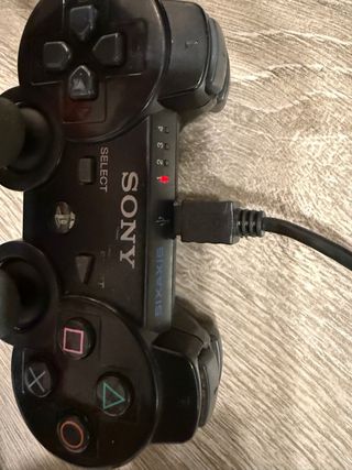 Playstation 3 Slim CECH-2004A Negra con mando