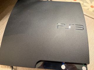 Playstation 3 Slim CECH-2004A Negra con mando