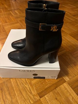 Stivaletti Lauren Ralph Lauren neri con fibbia oro