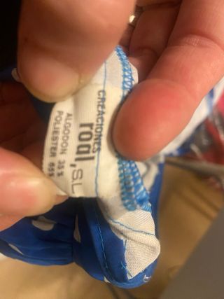 Traje de flamenca azul con lunares blancos