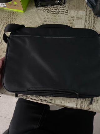 Maletín portátil Case Logic negro