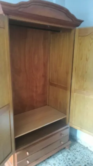 Dormitorio madera pino
