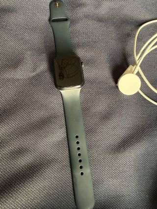 Apple Watch Series 2 azul con cargador