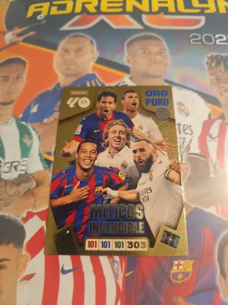 Adrenalyn XL 25/26 Míticos Invencible Oro Puro