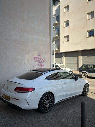 Mercedes-Benz Clase C250 AMG