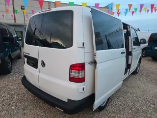 Volkswagen Transporter T5 2011 5 plazas