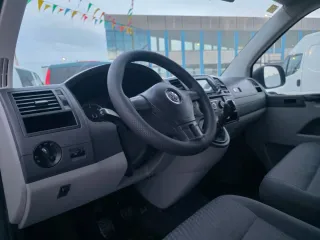 Volkswagen Transporter T5 2011 5 plazas