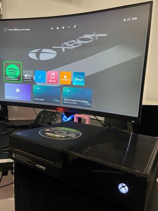 Xbox One Fat + Call of Duty WWII