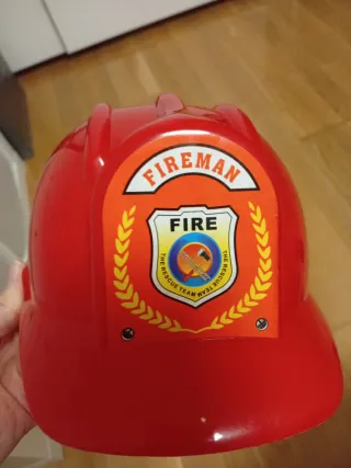 Casco de bombero infantil