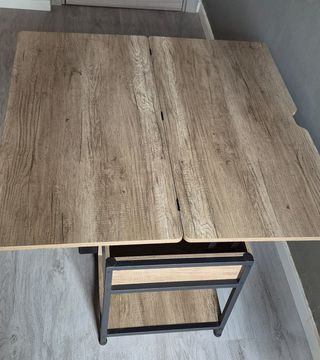 Tavolino da caffè regolabile in legno e metallo