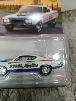 Hot Wheels 71 AMC Javelin & AMC