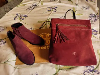 Botines de ante color burdeos. Talla 38