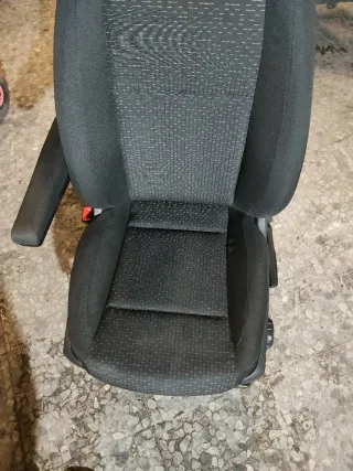 Asiento Izquierdo Mercedes Vito 2020