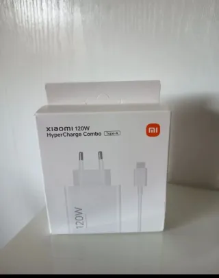 Cargador Xiaomi teléfono móvil.