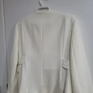 Chaqueta Stradivarius Blanca Talla M