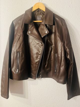 Chaqueta efecto piel marrón Primark Talla XL
