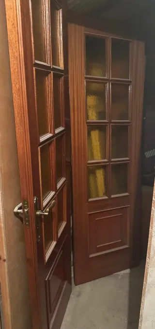 Puertas de interior de madera con cristal
