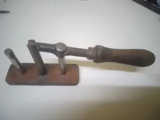 Remachadora antigua zapatero