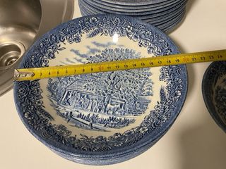 Vajilla Churchill Antigua Azul y Blanca