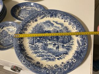 Vajilla Churchill Antigua Azul y Blanca