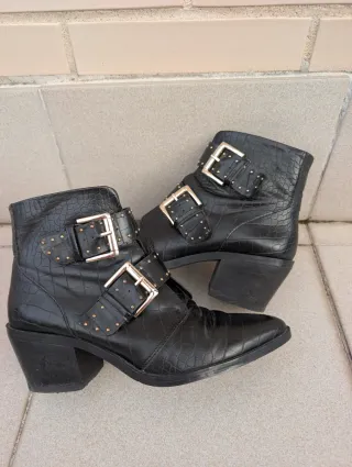 Botines Stradivarius Talla 39 Hebillas