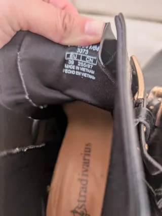 Botines Stradivarius Talla 39 Hebillas
