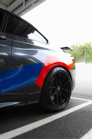 BMW M2 PERFORMANCE