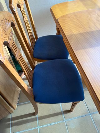 Mesa de comedor. madera extensible.