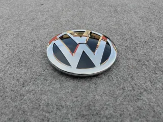 Emblema frontal Volkswagen passat 2017