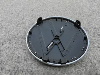 Emblema frontal Volkswagen passat 2017