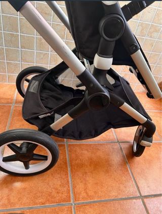 Carrito Bugaboo Fox 2 Silla + Capazo