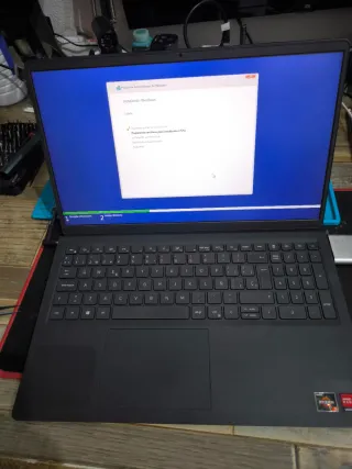 Dell Inspiron 15 3515 Negro