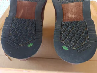 Zapatos de piel marrones