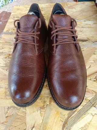 Zapatos de piel marrones