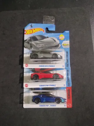 Confezione da 3 auto Hot Wheels Ferrari SF90 Stradale