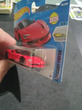 Confezione da 3 auto Hot Wheels Ferrari SF90 Stradale