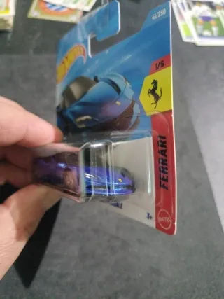 Confezione da 3 auto Hot Wheels Ferrari SF90 Stradale