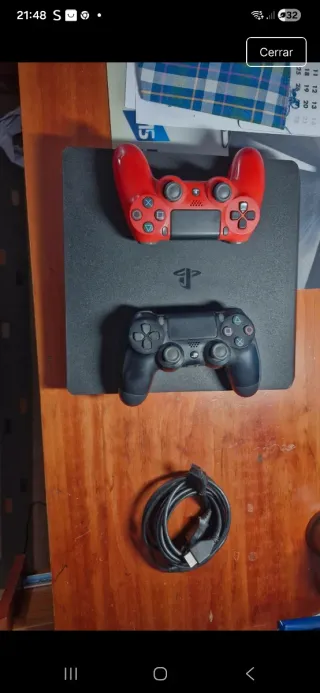 Ps4 Slim con 2 mandos