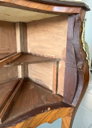 Cómoda Luis XV madera y metal