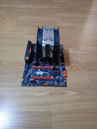 Intel Xeon E5 2678 16GB RAM Placa y Cooler