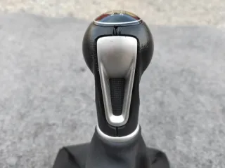 Pomo con fuelle seat ibiza 6J 2009