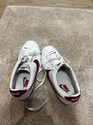 Nike Cortez Talla 42 Blanco/Rojo