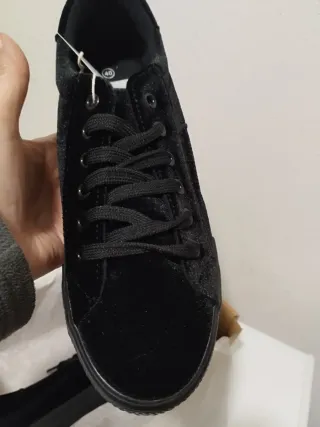 Zapatillas terciopelo negras talla 40