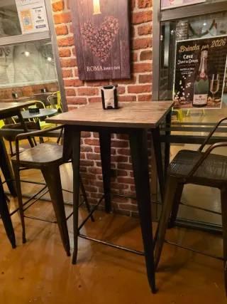 Mesa alta madera y metal