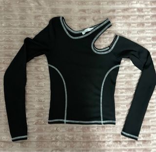 Camiseta Bershka asimétrica negra Talla XS